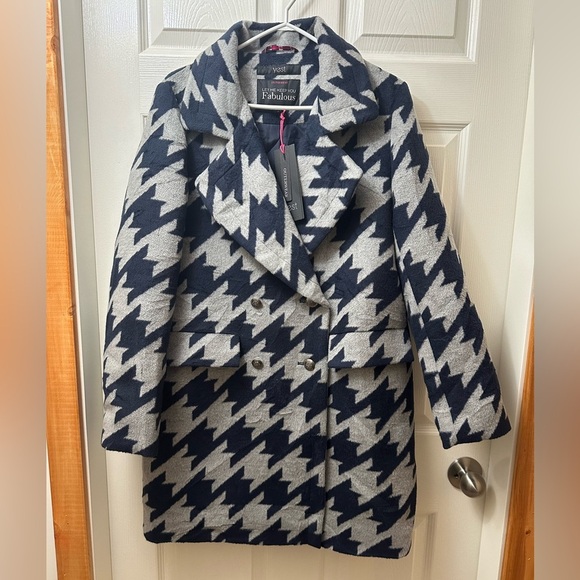 Yest Jackets & Blazers - Women’s Coat Size Medium NWT